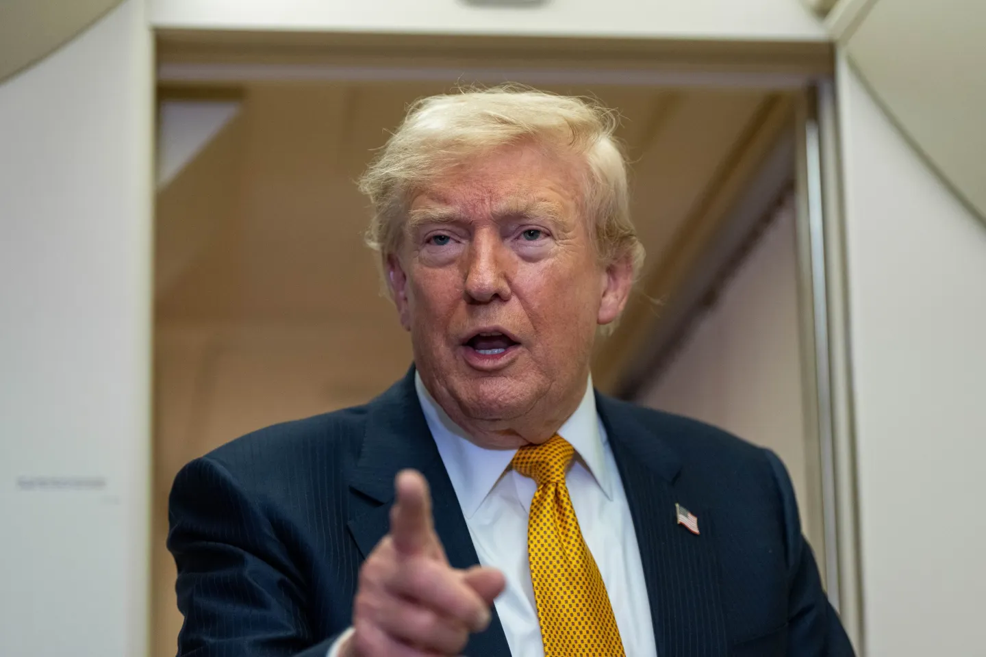 Trump spune că Putin este gata să oprească războiul: „Cred că poate fi semnat un acord în curând”