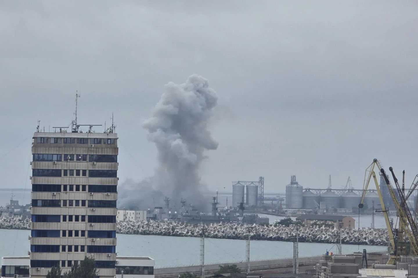 Poziția Kremlinului după explozia din Portul Constanța. Ambasada Rusiei indică Ucraina ca drept responsabilă