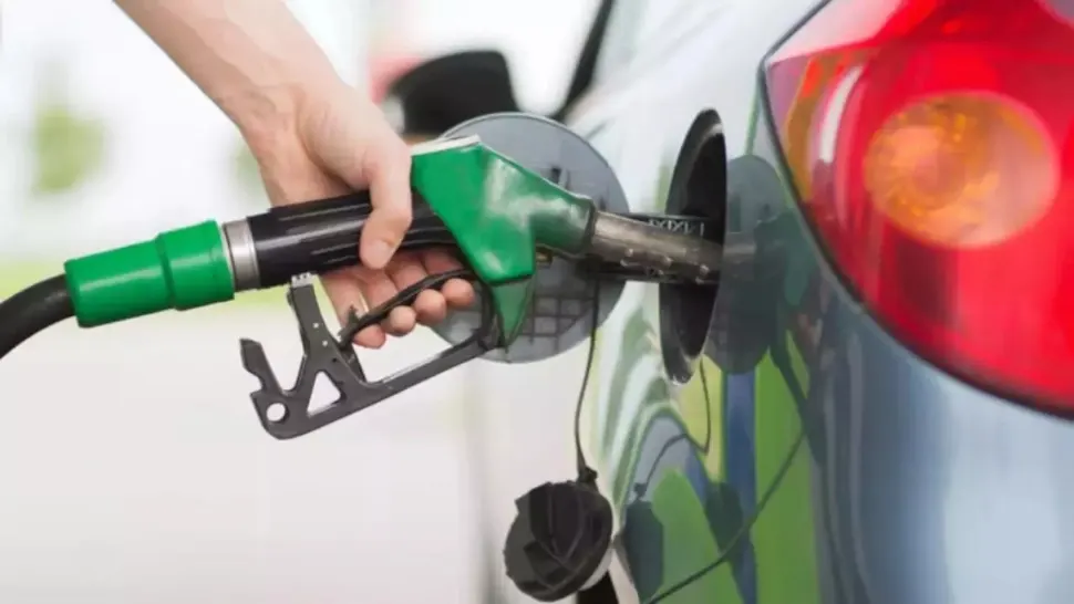 Șase benzinării, amendate de ANPC pentru că au majorat prețurile carburanților de mai multe ori într-o zi