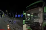 Dezastru pe o stradă din Suceava! Șofer de autobuz, prins băut după ce a distrus mașini, stâlpi și garduri