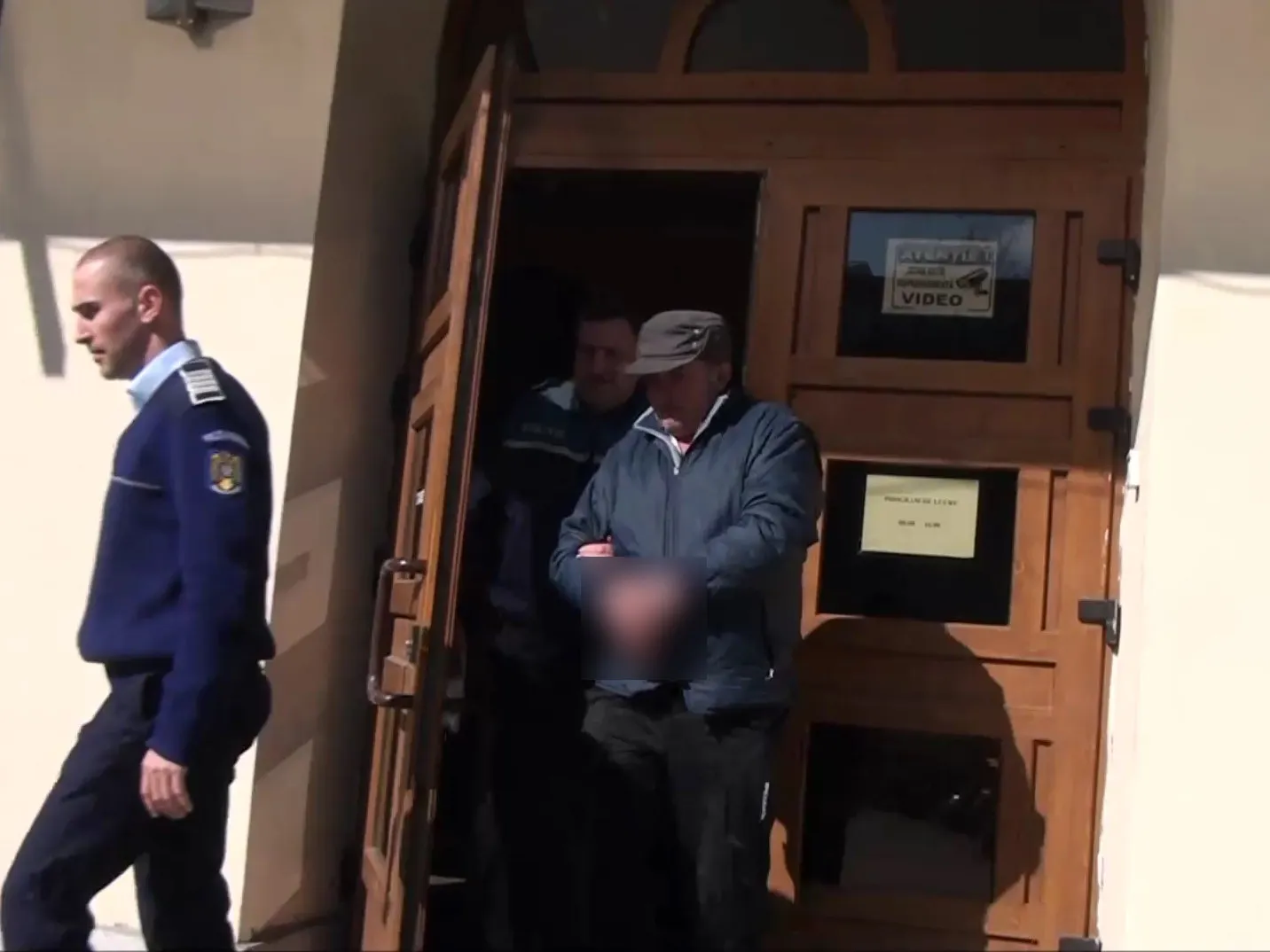 bărbatul și-a incendiat tatăl