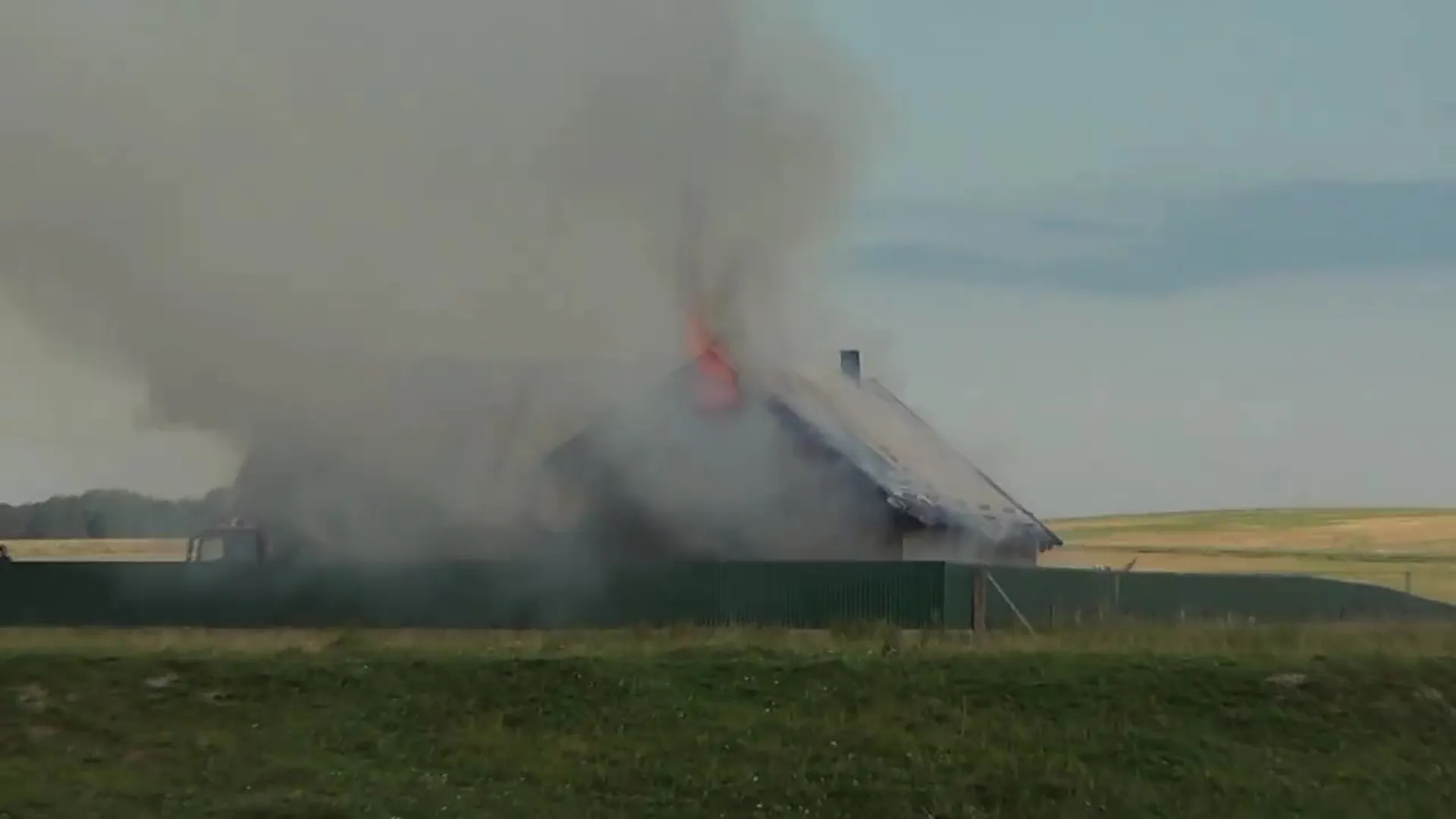 Incendiu de proporții la o gospodărie din Marginea. Pagubele se ridică la aproximativ 80.000 de lei