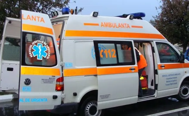 două persoane au fost transportate la UPU