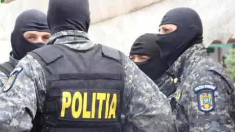 percheziții
