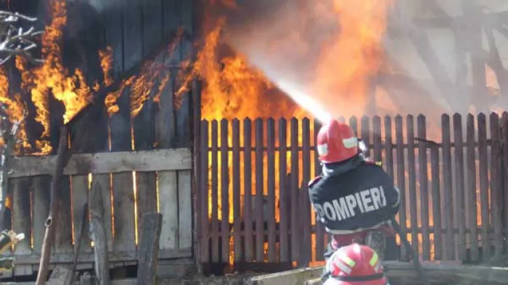 incendiu anexă