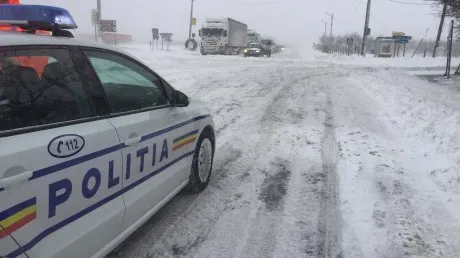 acțiune polițiști iarna