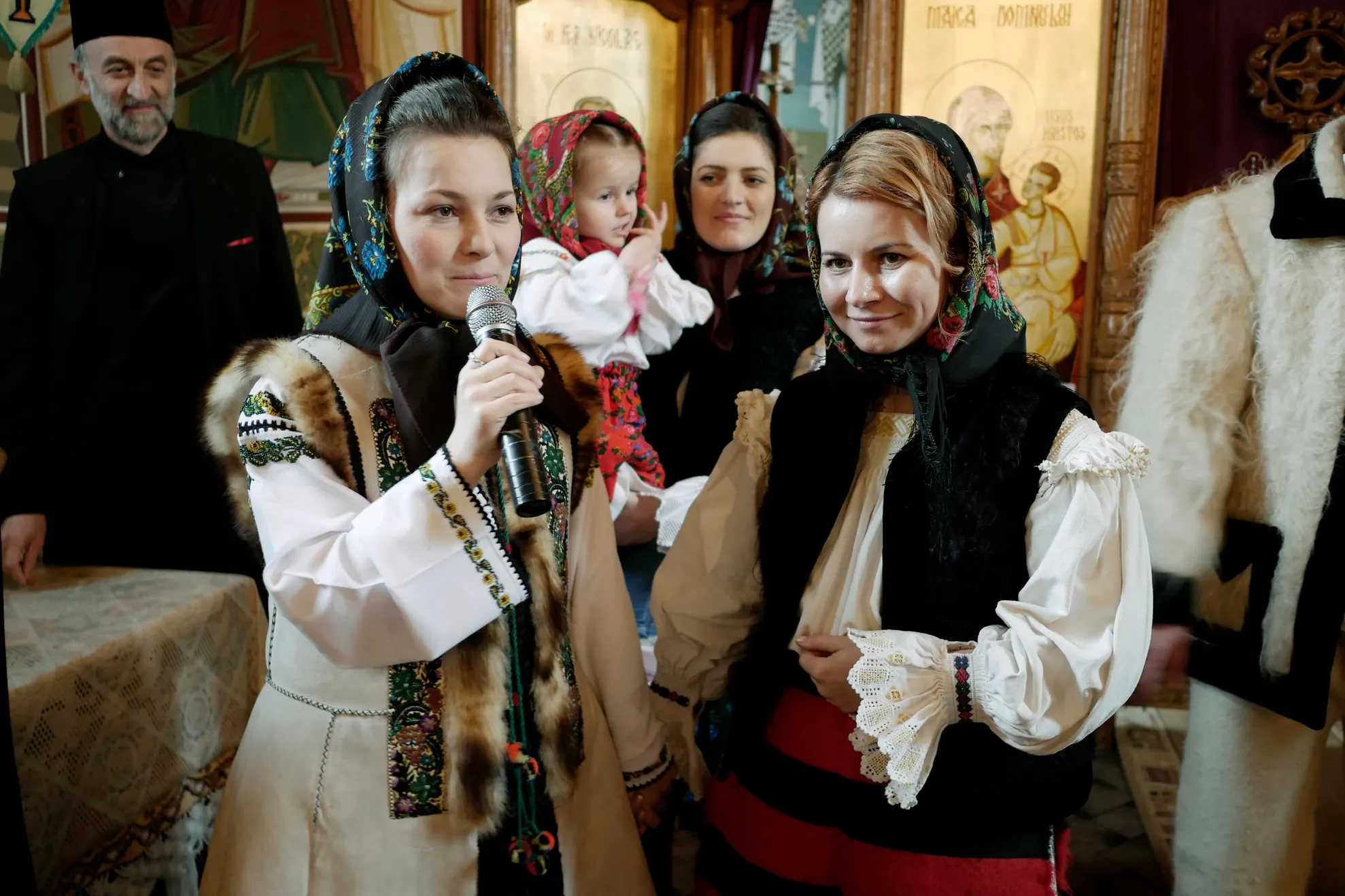 zece-pentru-folclor-maramures-01