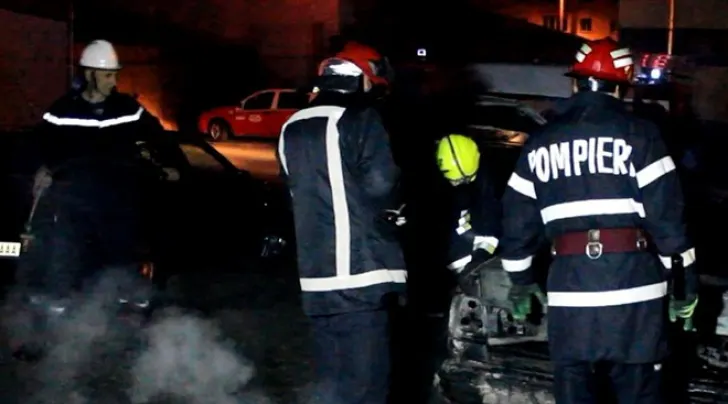 incendiu autoturism