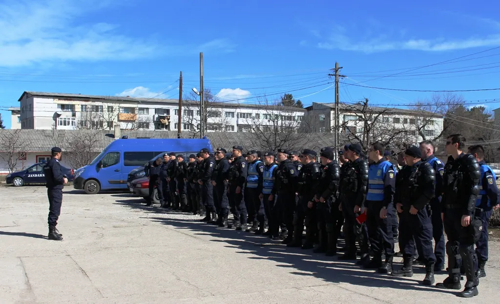 tir răsturnat la ieșire din Suceava spre Pătrăuți
