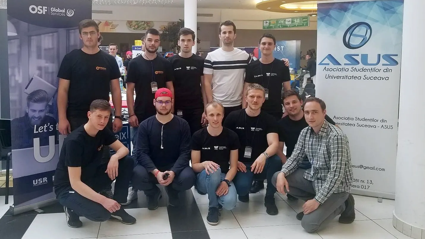studenti-usv-concurs-robotica
