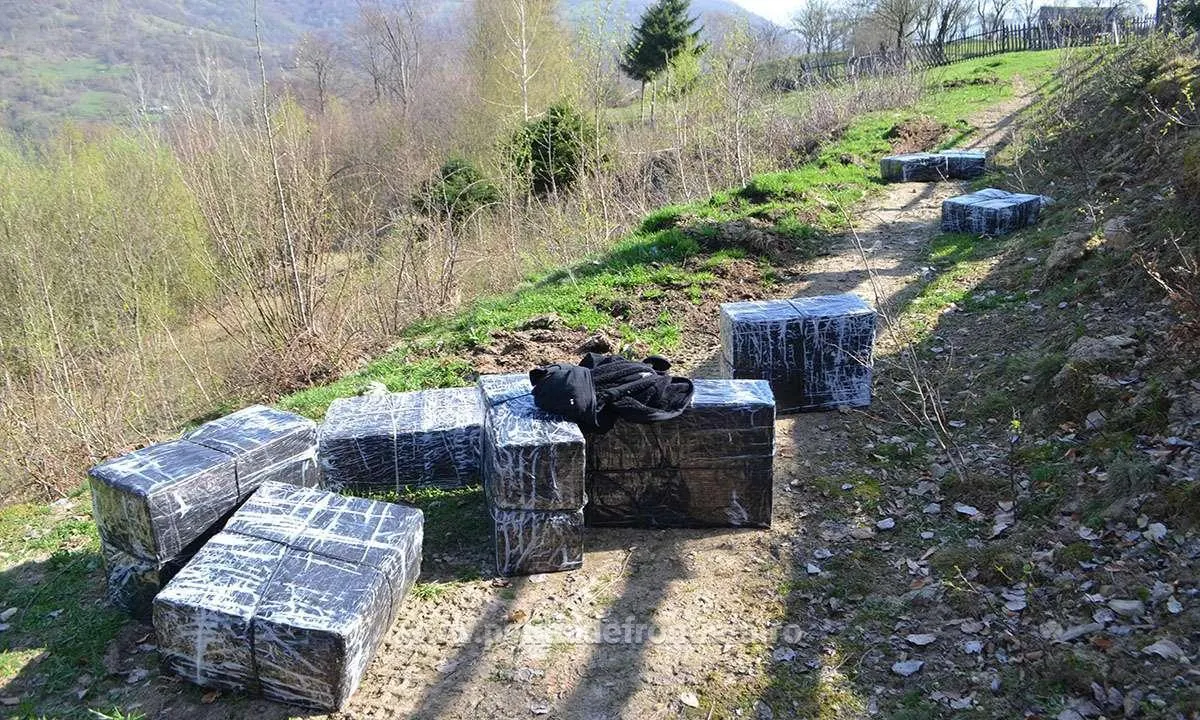 țigări abandonte, foto arhivă