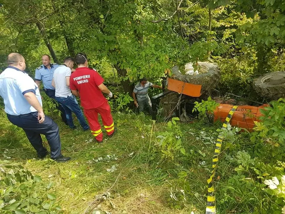 bărbat strivit tractor Mănăstirea Humorului