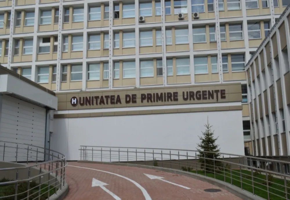 Incident grav la Spitalul Județean Suceava. Un pacient a amenințat o asistentă cu un cuțit 