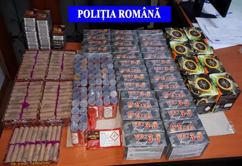 Două persoane au fost prinse în flagrant în timp ce vindeau ilegal articole pirotehnice