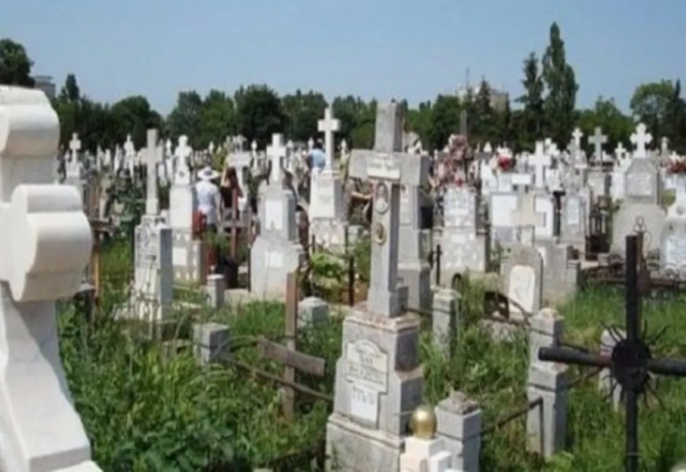 Morți încurcați la morga Spitalului Municipal Câmpulung Moldovenesc. O familie a înmormântat un necunoscut