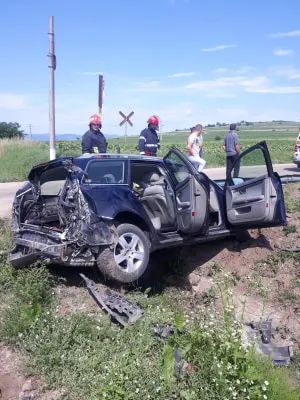 accident tren Humoreni
