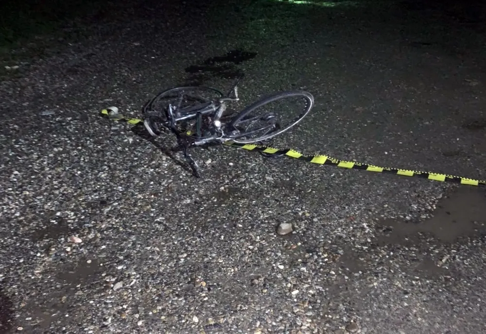 A murit după ce a căzut de pe bicicletă