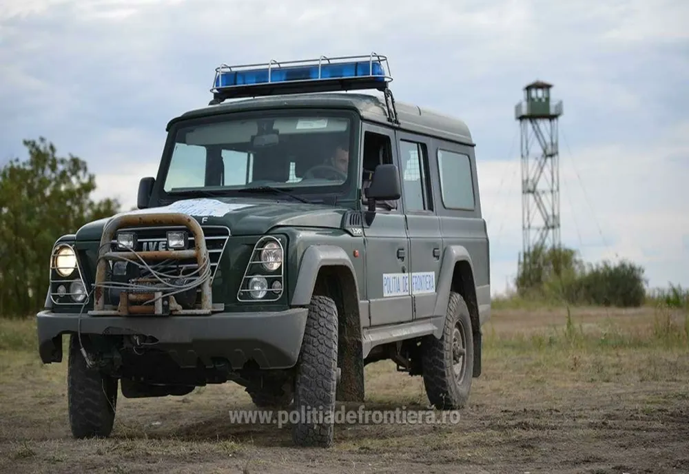 Microbuze furate din Italia, descoperite de polițiștii de frontieră suceveni