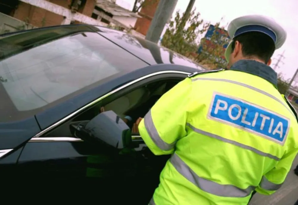 Amenzi de peste 350.000 lei aplicate de poliţiştii rutieri