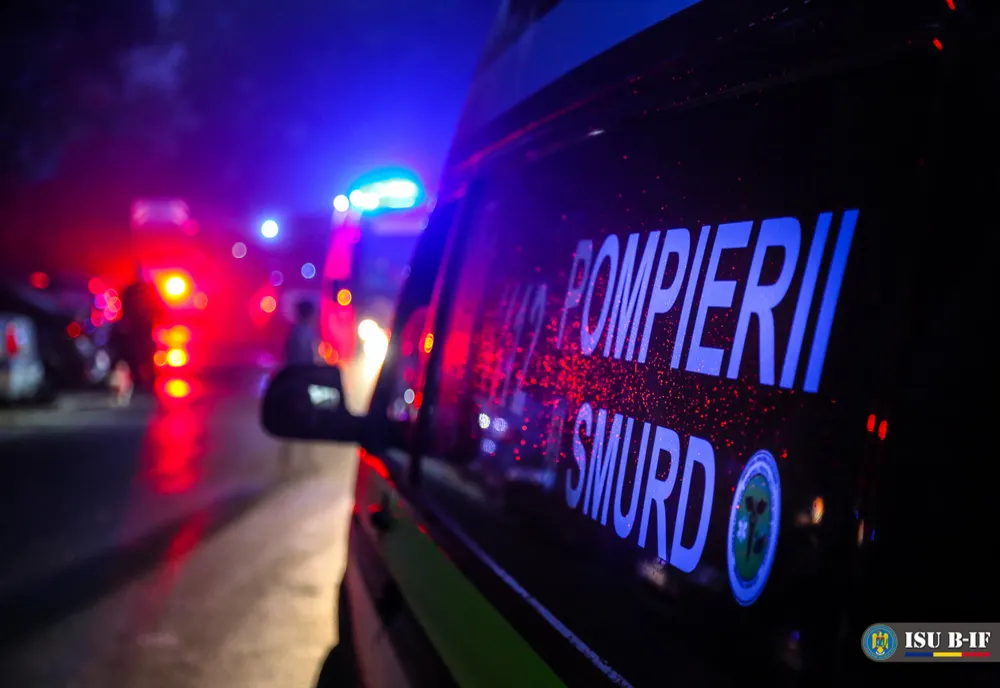 Un tânăr de 19 ani, a murit electrocutat pe un stâlp dintr-un parc din Liteni