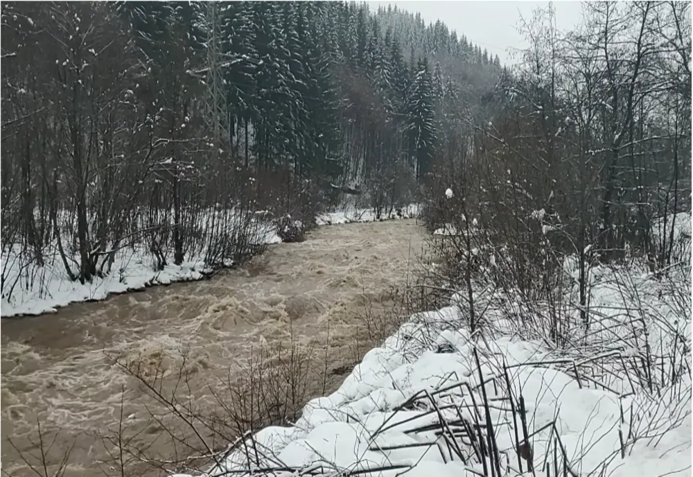 Alertă meteo: Cod galben de inundații în șase județe. HARTA locurilor unde va lovi urgi apelor
