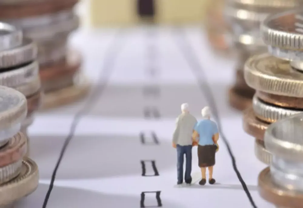 CÂȚI BANI AU PIERDUT PENSIONARII PRIN BLOCAREA INDEXĂRII?