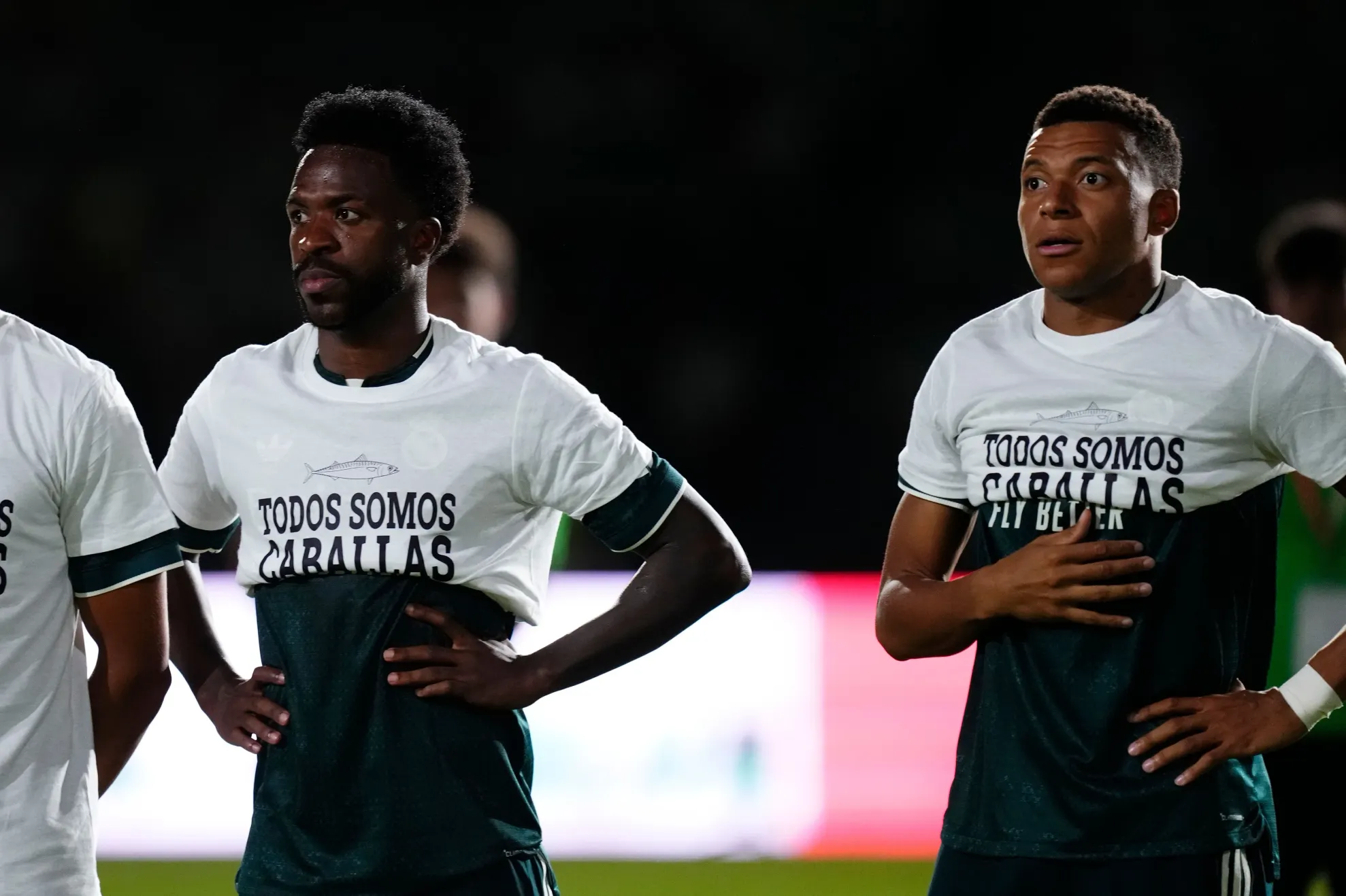 Vinicus Junior și Kylian Mbappe