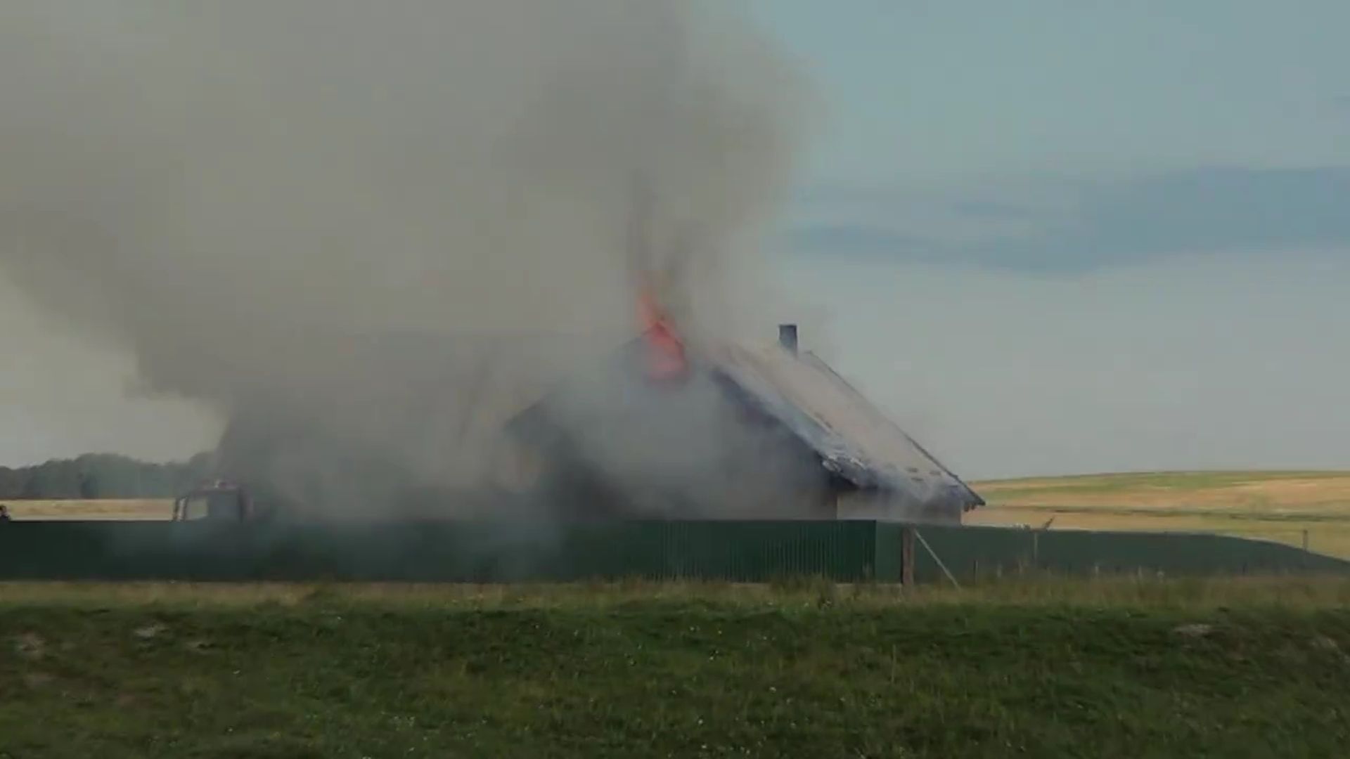 Incendiu de proporții la o gospodărie din Marginea. Pagubele se ridică la aproximativ 80.000 de lei