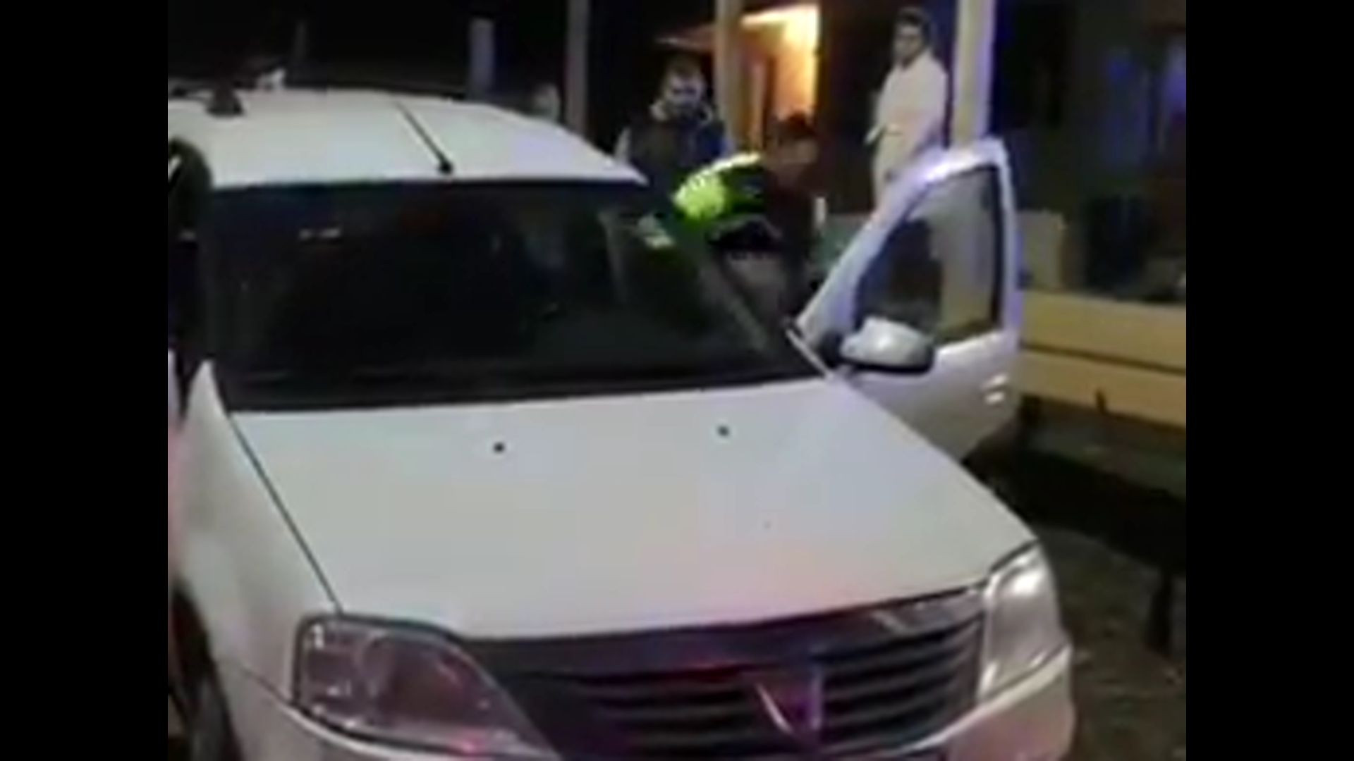 stradă blocată tânăr Ipotești