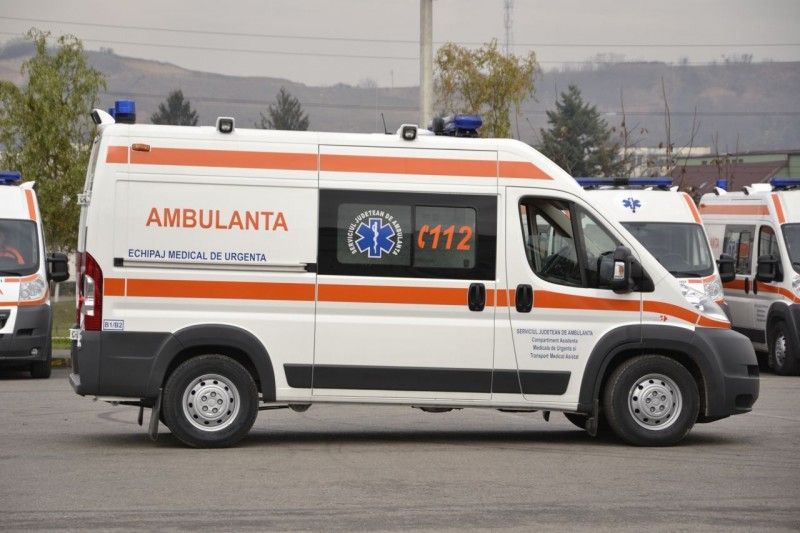 victima transportată la spital