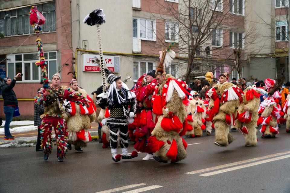 Parada obiceiuri Suceava