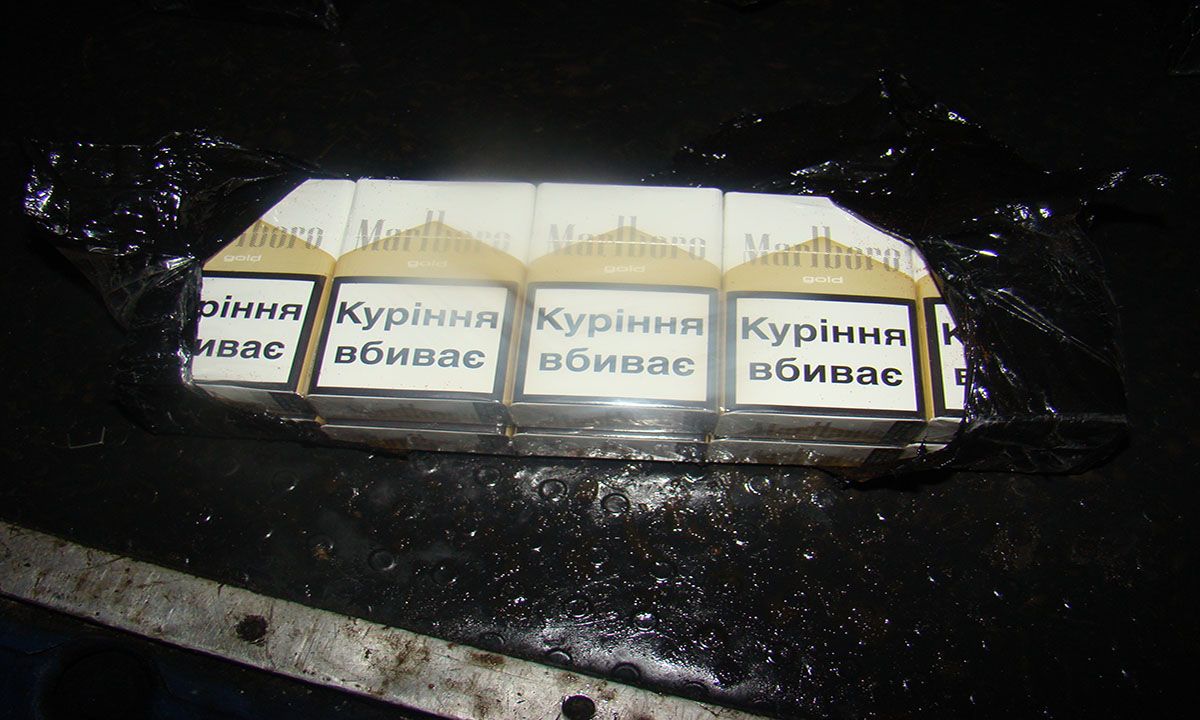 țigări ascunse microbuz