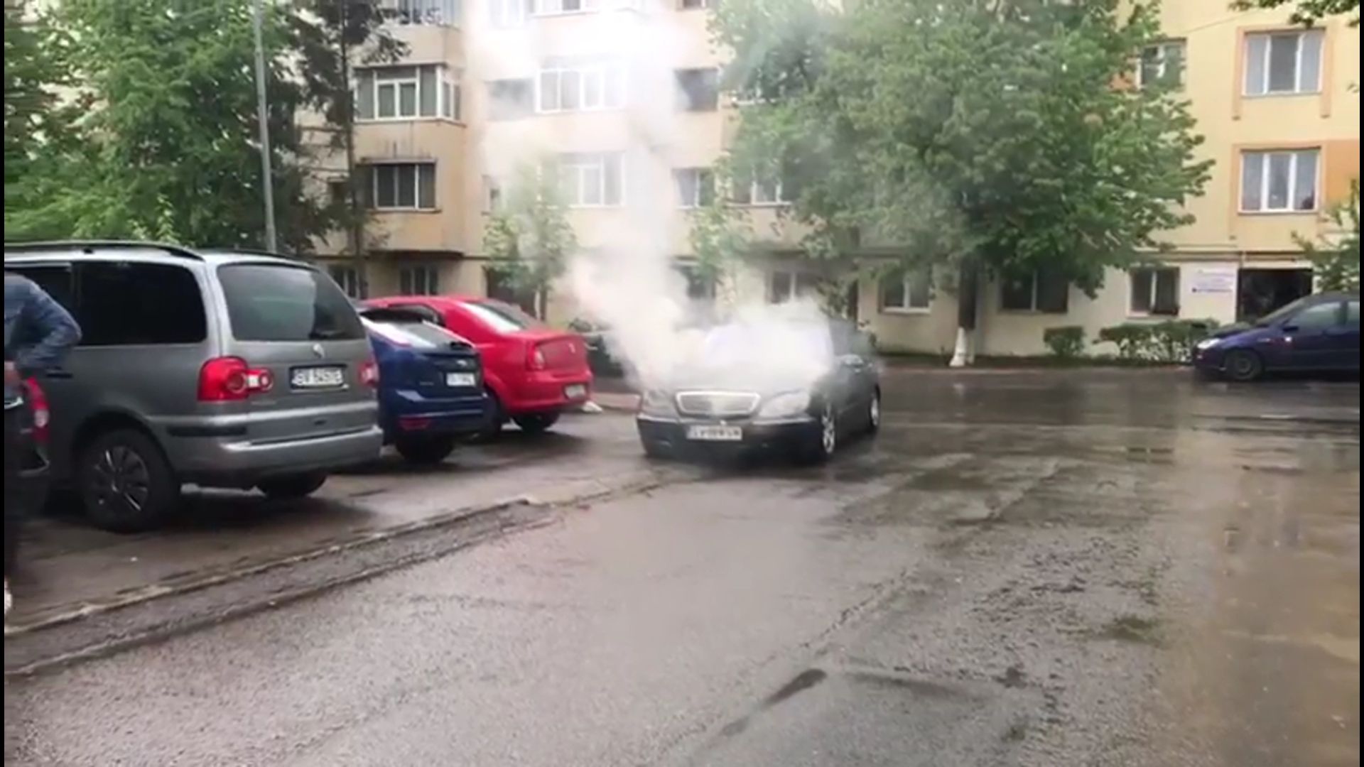 incendiu autoturism strada Rulmentului