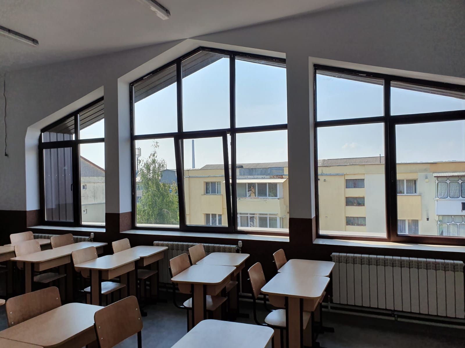 mansardare-scoala-generala-10-burdujeni-01