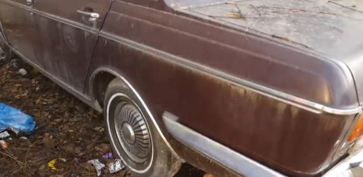 mașină abandonată, foto arhivă