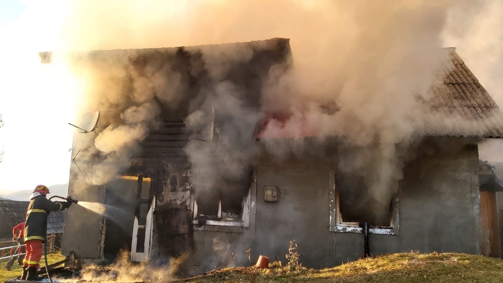 incendiu Cozănești