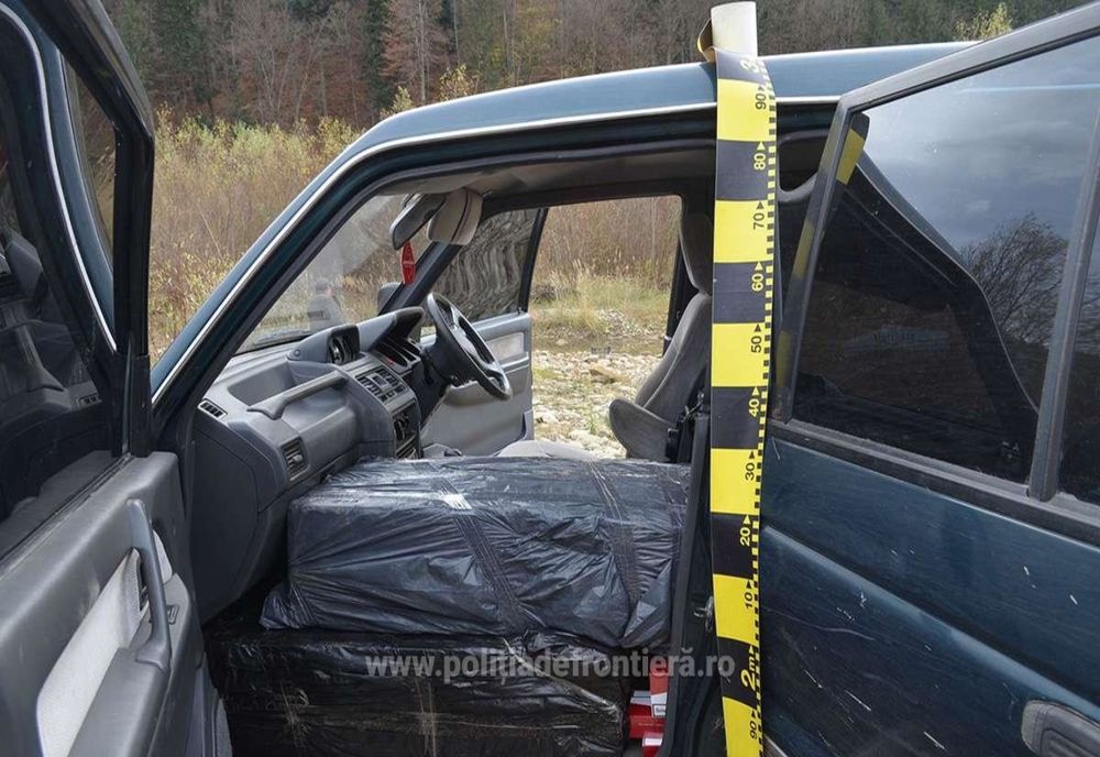 Urmărire cu focuri de armă, după un autoturism plin cu țigări de contrabandă Video 