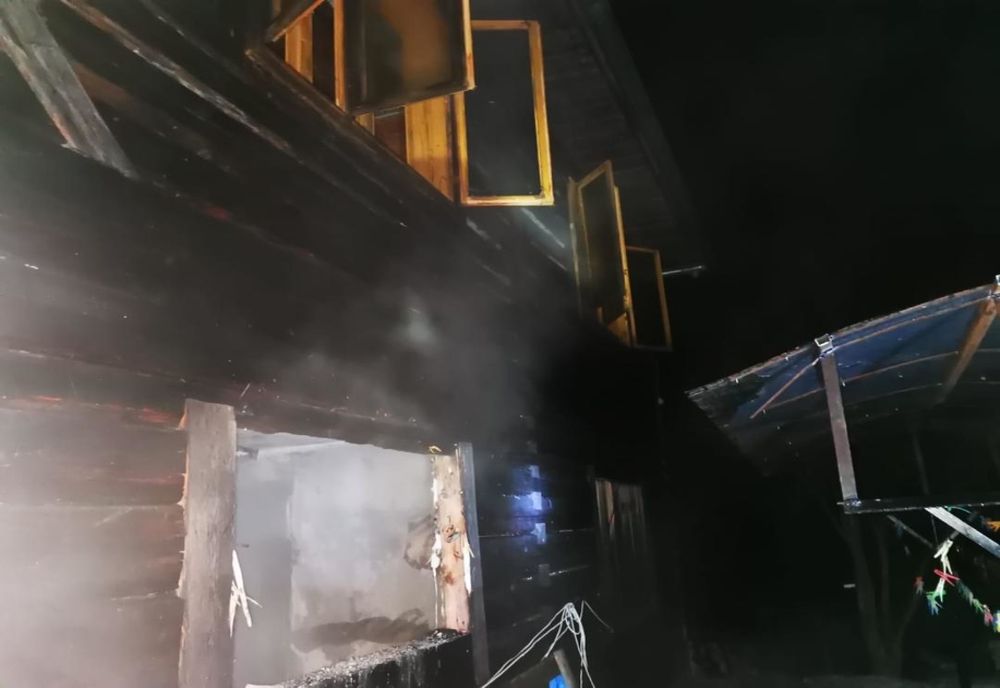 Incendiu într-o casă din localitatea Ortoaia FOTO