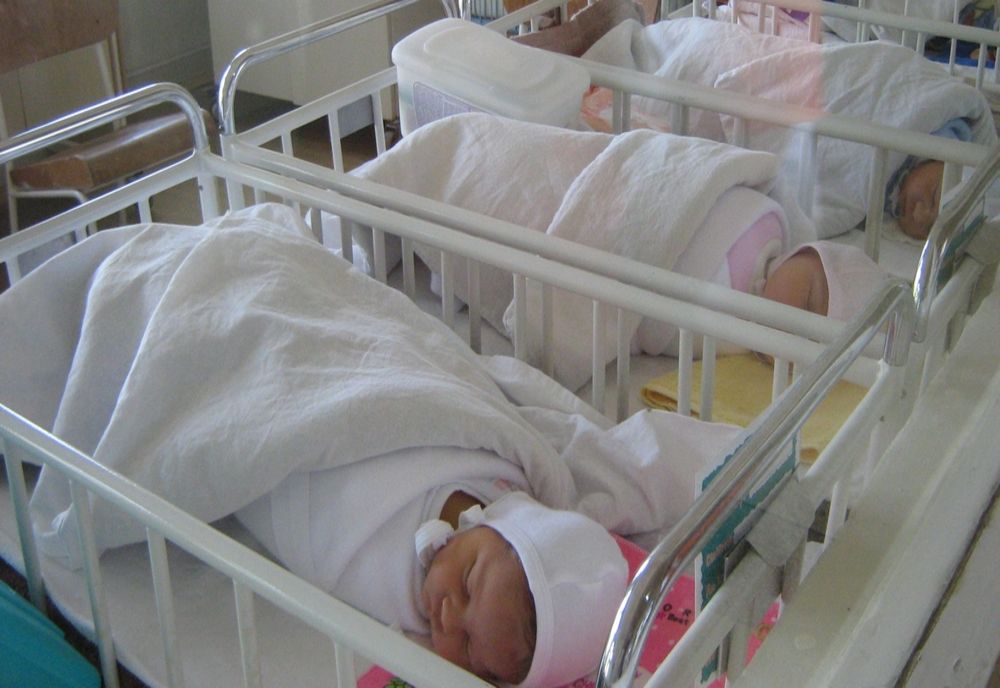 Aproape 3.600 de copii s-au născut anul trecut în municipiul Suceava 