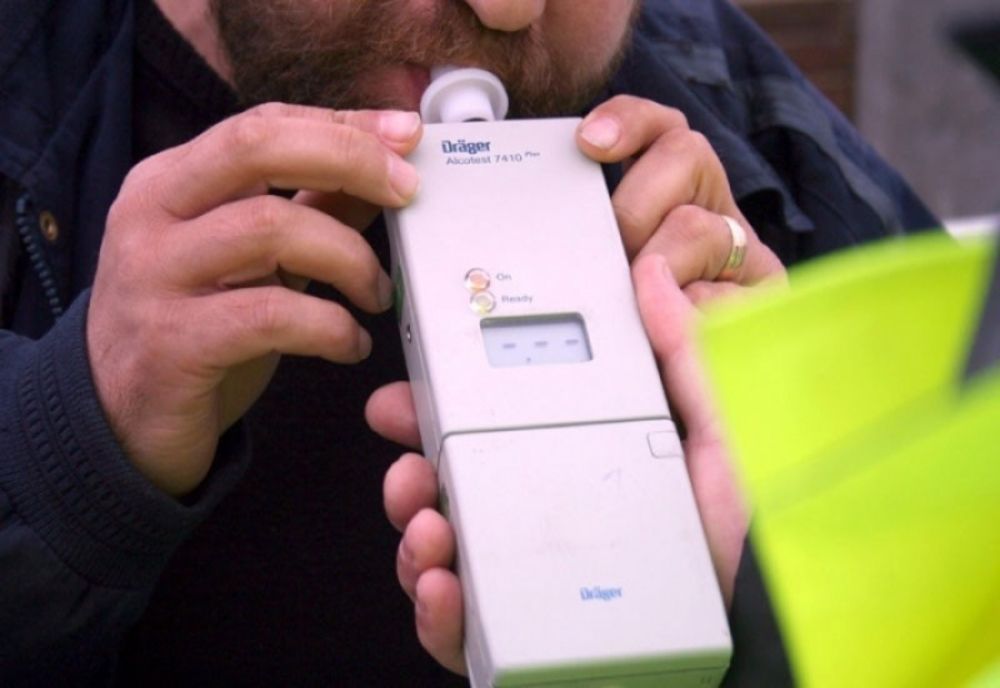 Un bărbat din Ulma a fost prins beat criță la volan