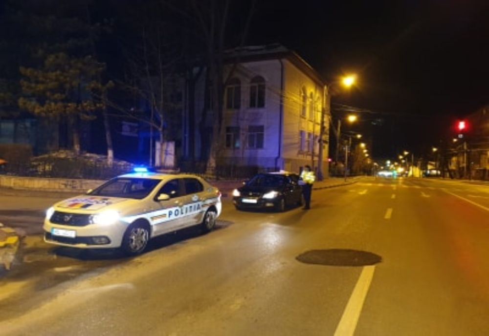 Sancțiuni contravenționale în valoare de peste 77.000 de lei celor care au ieșit din casă după ora 22.00