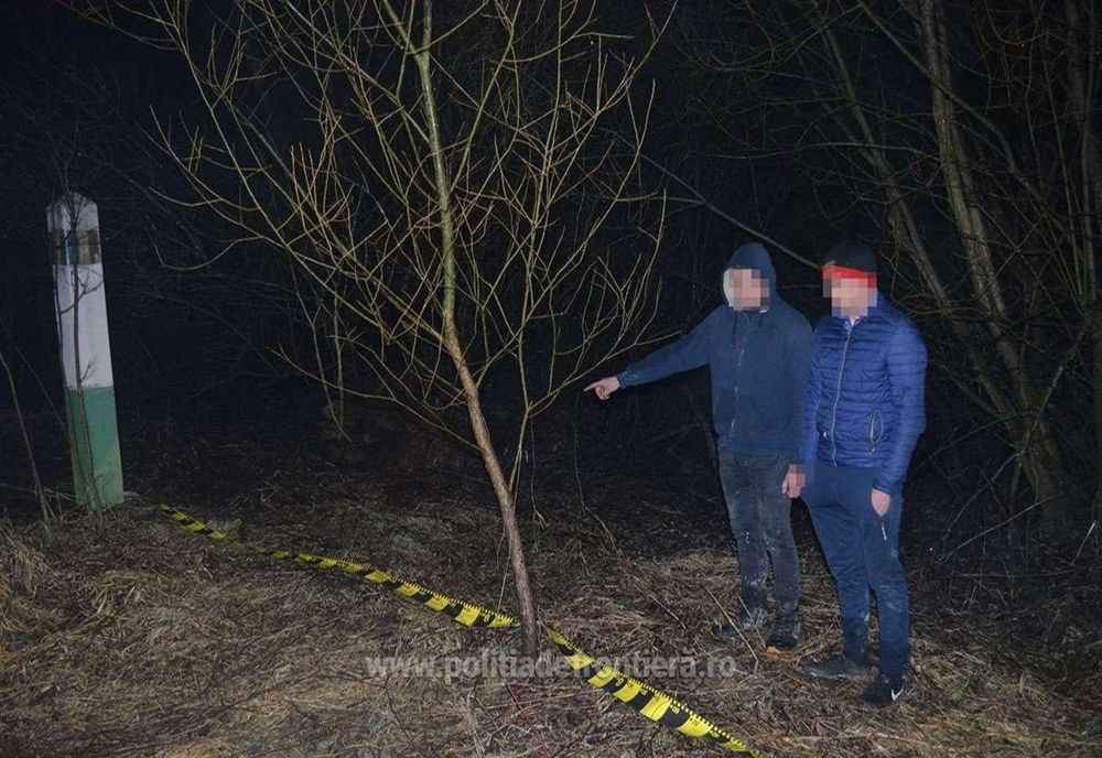 Doi ucraineni prinși la Bilca transportând colete cu țigări de contrabandă FOTO 