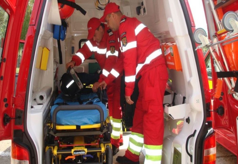 Accident cu o victimă încarcerată în Gura Humorului