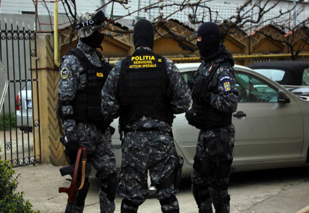 Acțiuni speciale pe raza orașului Liteni pentru identificarea persoanelor care nu respectă Ordonanțele Militare