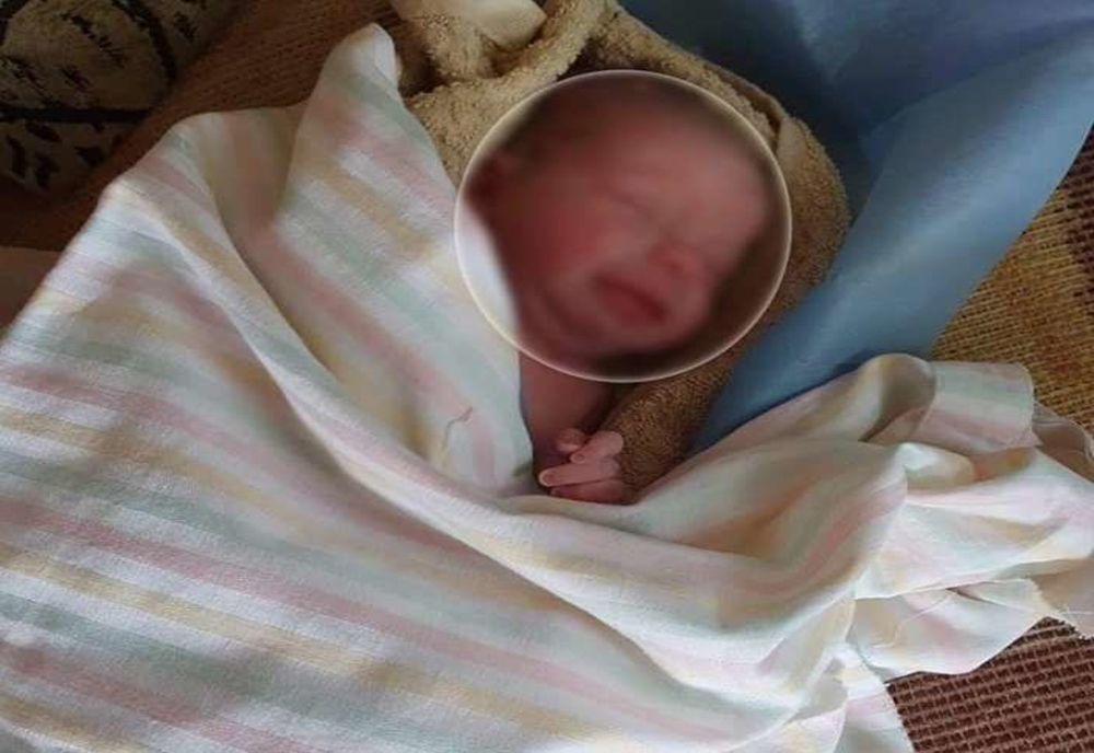 Trei pompieri au ajutat la nașterea unui copil în localitatea Siminicea FOTO