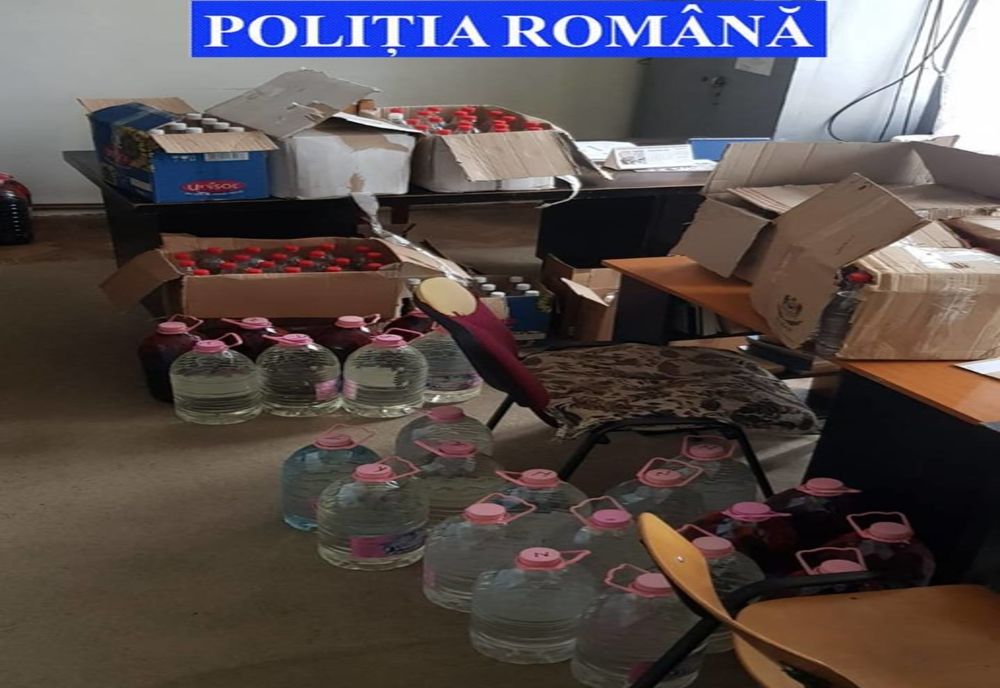 Bărbat prins de polițiștii din Vama transportând alcool de contrabandă FOTO