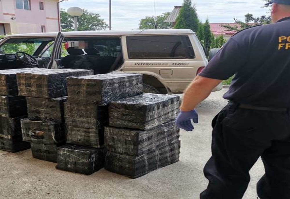 Țigări de contrabandă transportate cu drona peste graniță descoperite de polițiștii de frontieră în județul Suceava