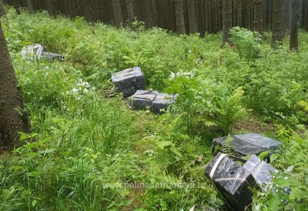 Aproximativ 12.500 pachete țigări depistate la graniţa cu Ucraina