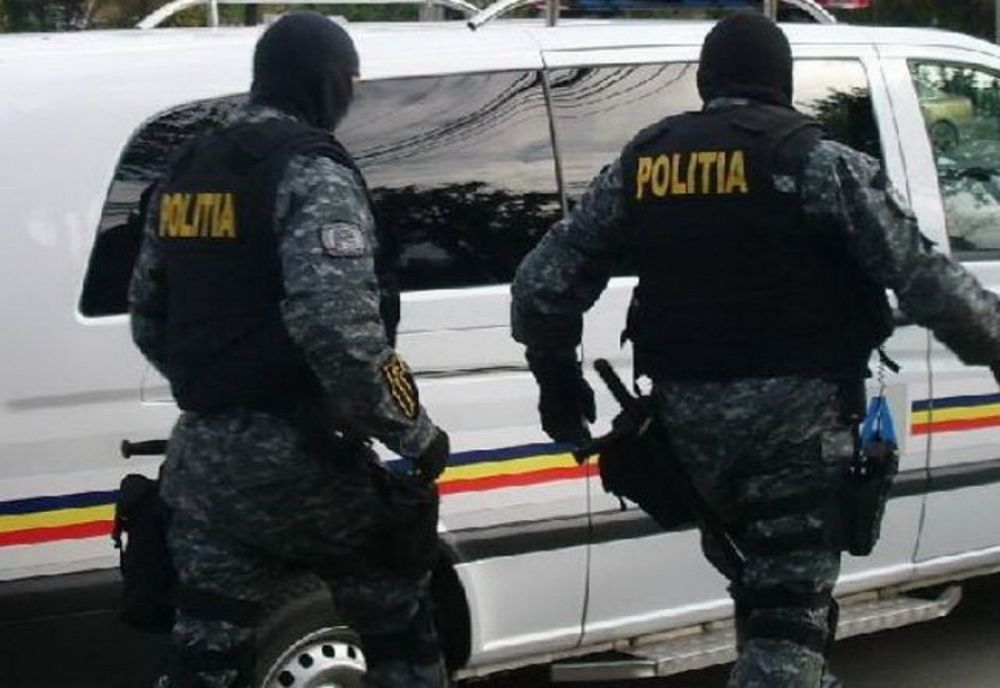 Sancțiuni contravenționale în valoare de 23.250 lei aplicate de polițiștii din Vatra Dornei