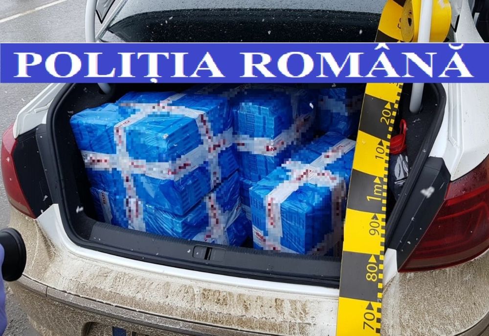FOTO | Maşini oprite în trafic în Dej şi în Câmpulung Moldovenesc! Poliţiştii au descoperit 80.000 de ţigarete